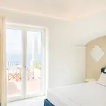 Amira 4* אנה קאפרי