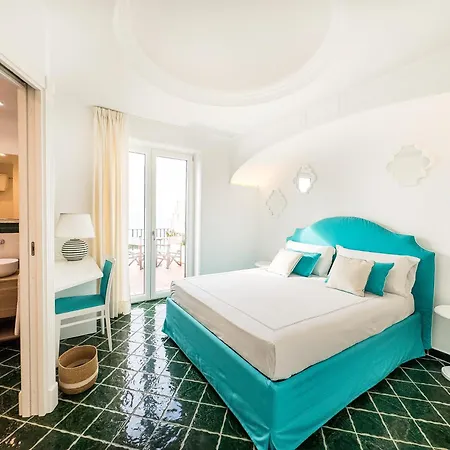 Amira Oda ve Kahvaltı Anacapri (Isola di Capri)