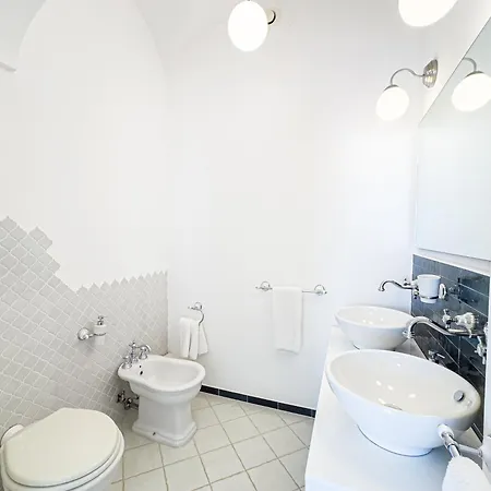 Amira Couette-café 4*