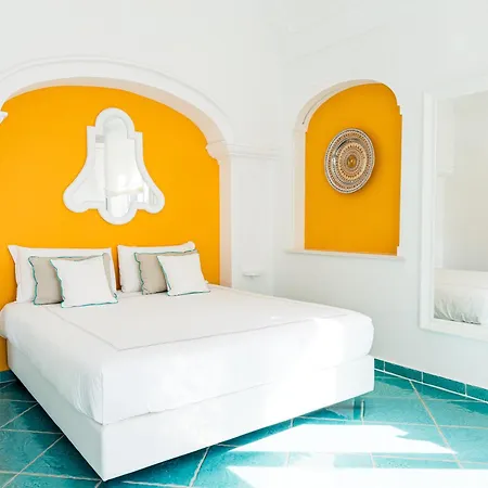 Bed & Breakfast Amira 4*